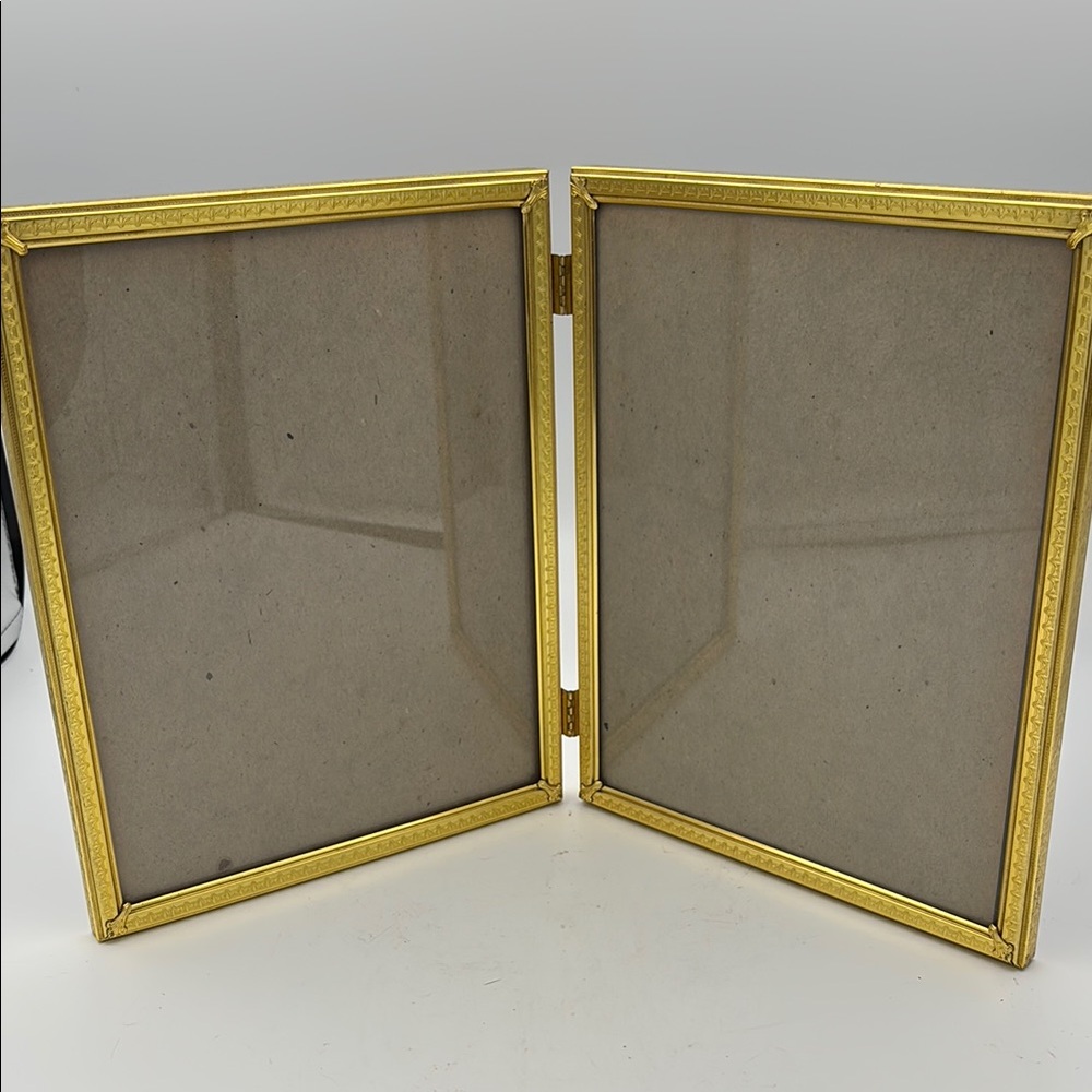 VTG Folding Brass Ornate Standing Double‎ Picture Frame for 8x10 Photos